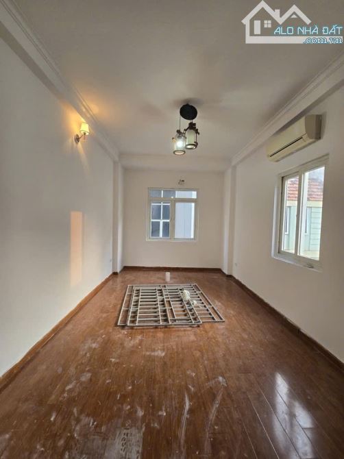 Bán Nhà Phố Tam Trinh, Minh Khai - 32m2 x 6 Tầng - Nhà mới, Lô góc, Ngõ nông, đủ nội thất - 1