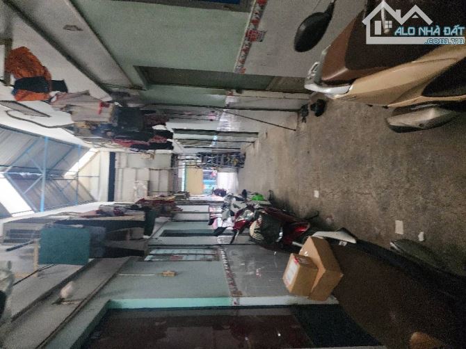 SIÊU MẶT TIỀN 10X30 CÓ 2 MẶT TIỀN KINH DOANH VÀ 9 PHÒNG TRỌ TÂN XUÂN HÓC MÔN DÒNG TIỀN 25T - 1