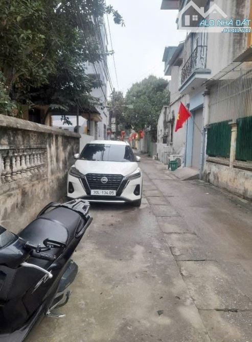 BÁN NHÀ XÃ YÊN MỸ  THANH TRÌ 100M * 3T, MT 8M Ô TÔ TRÁNH, 9.5 TỶ - 1