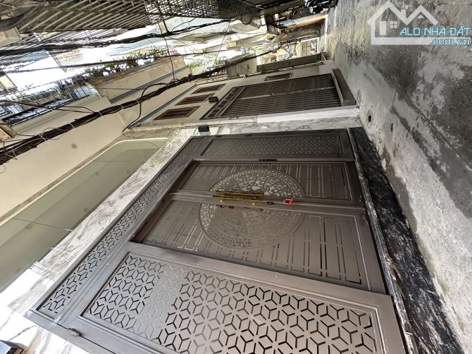 Bán nhà Minh Khai, 7 tầng thang máy nhập khẩu, Full nội thất xịn - 1
