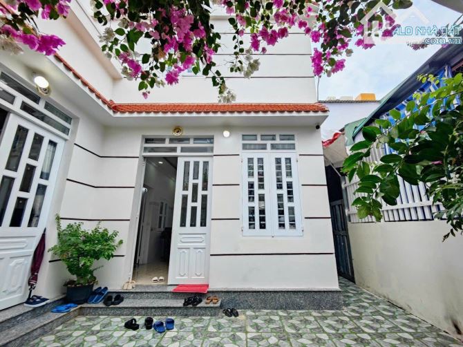 VTHANH4 🌿🌿 GIÁ CỰC TỐT - CHỦ CHUYỂN VỀ QUÊ GẤP NÊN CẦN BÁN ĐẤT TẶNG NGUYÊN CĂN BIỆT THỰ - 1