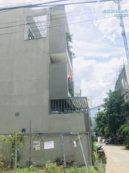 BÁN ĐẤT TRỐNG LÔ GÓC HẺM XE HƠI ĐƯỜNG PHẠM VĂN ĐỒNG, P. LINH TÂY, THỦ ĐỨC. 80M2, 6.8M2 TL. - 1