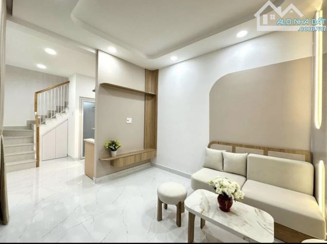 Bán Nhà Bình Thạnh, Hẻm Xe Hơi - Sát Mặt Tiền - Giáp Q1 - 3 Tầng - Vào Ở Ngay - Nhỉnh 5 Tỷ - 1
