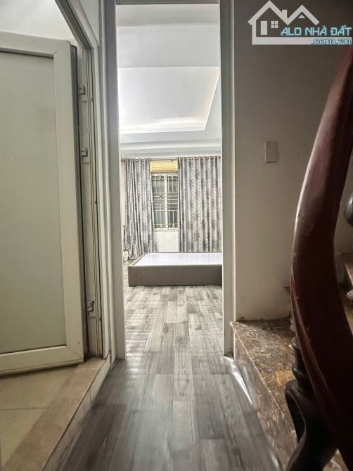 Cho thuê nhà nguyên căn tại ngõ 255 Lĩnh Nam, Vĩnh Hưng, Hoàng Mai. DT 25m x 4 tầng, giá - 1