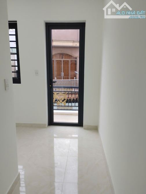 Bán nhà 2 Tầng Biên Hòa,SHR đường xe hơi thông,gần Vòng Xoay Cầu Hang - 1