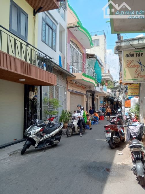 Bán nhà mặt tiền P11 Tân Bình, gần ngã tư Bảy Hiền, 30m2 x 2  tầng - KD đỉnh - 3,6 tỷ - 1