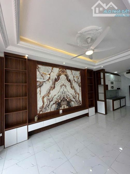 7,5 tỷ, 35m2, 5 tầng thang máy - ô tô – view thoáng vĩnh viễn - 1