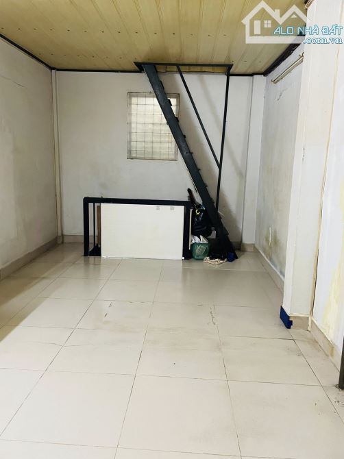 Bán nhà hẻm 3 gác thẳng 1 trục Trần Phú Q.5 : 24m2 - 3,5m x 7,5m - 13