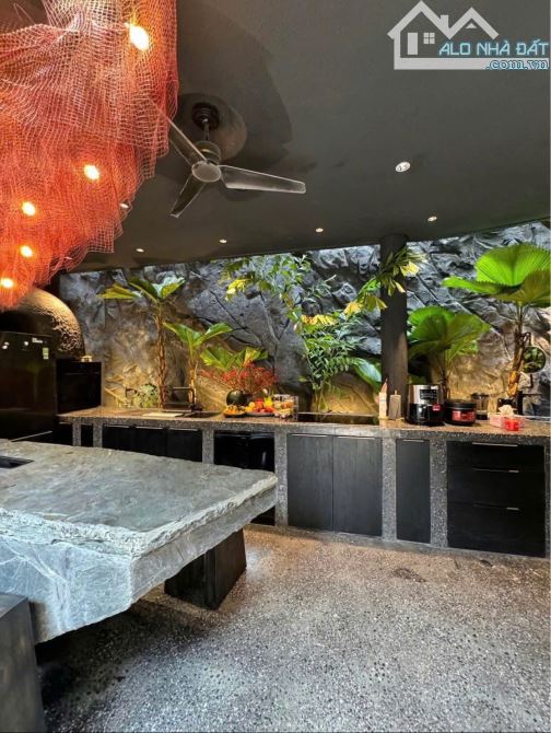 Cho thuê Villa nghỉ dưỡng siêu đẹp ở Nguyễn Duy Trinh, Q2, 3000$/tháng (TL) - 14