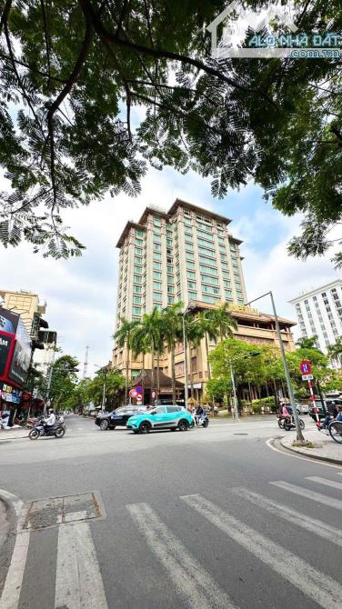 BÁN KHÁCH SẠN CAO TẦNG CỰC ĐẸP ĐƯỜNG TRẦN CAO VÂN, HUẾ - HÀNG HIẾM .. GIÁ CỰC SỐC ❌ - 2