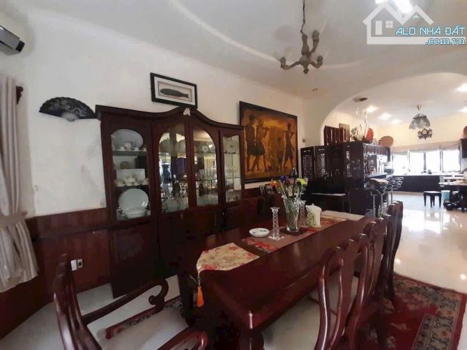 🔥VỊ TRÍ ĐẸP HIẾM CÓ TẠI TRUNG TÂM -BIỆT THỰ 2 MẶT TIỀN SÂN VƯỜN CAO CẤP - 2
