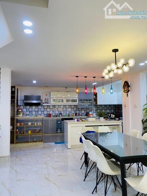 Hiếm Có – Biệt Thự Mini Ngang Khủng 8M – Q.7 – 138M² – Full Nội Thất - 2