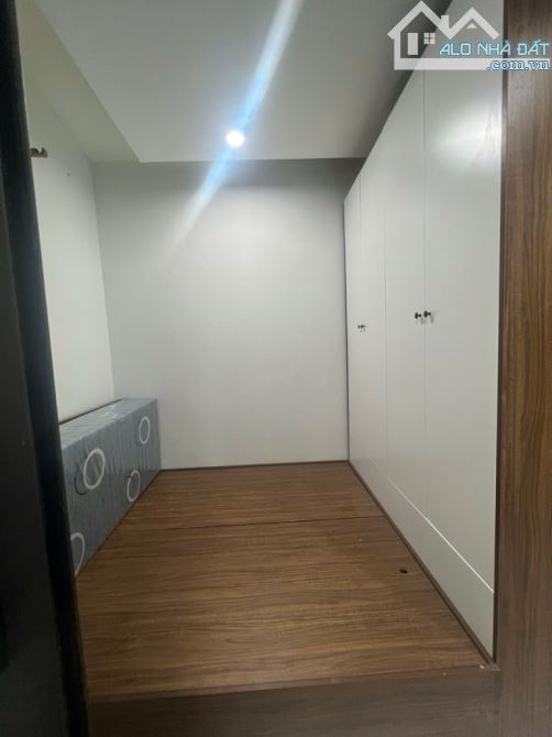 TRUNG TÂM HAI BÀ TRƯNG_CĂN HỘ TẬP THỂ TẦNG THẤP_NHÀ MỚI Ở LUÔN_GIÁ 2 TỶ 2 - 2
