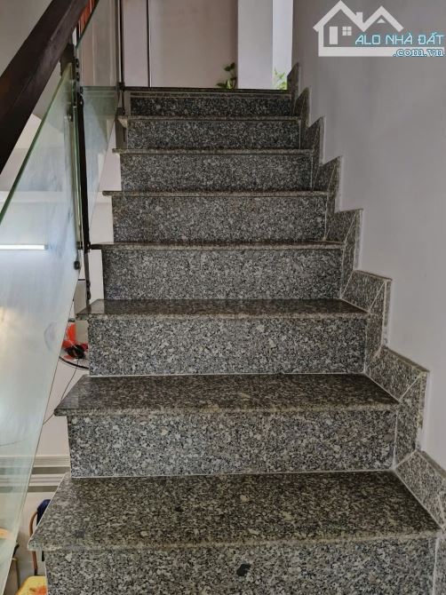 BÁN NHÀ RIÊNG 2 TẦNG - HXH HIỆP THÀNH 17 - 60M2 - 3PN - CHỈ 4,7 ĐỒNG - QUẬN 12 - 2
