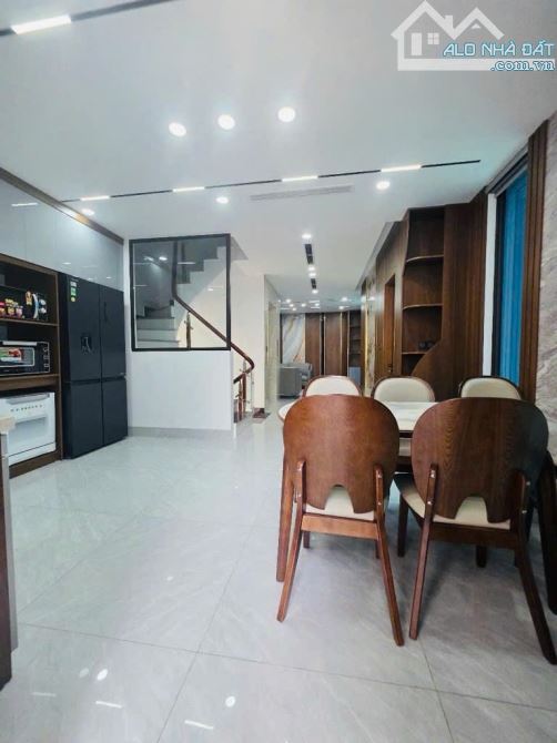 BÁN NHÀ MẶT PHỐ - NGỌC THỤY, KINH DOANH, Ở SƯỚNG, 5 TẦNG THANG MÁY, 65M2, MT: 11M, 19.8 TỶ - 2