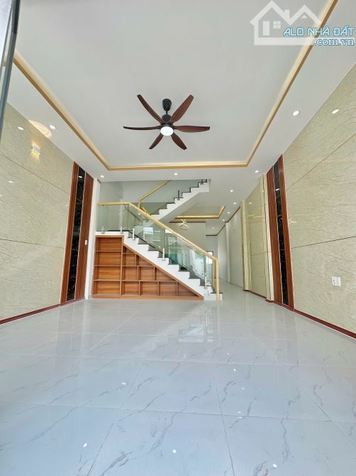 NHÀ ĐẸP NGAY CỤM CN THẠNH PHÚ, VĨNH CỬU NAY P TÂN TRIỀU - 2