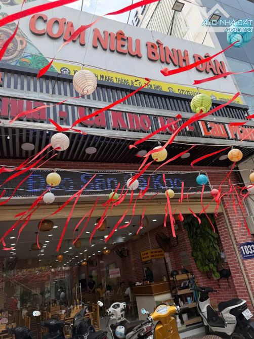 Cho thuê nhà mặt phố 225m2 giá cực chất 60 triệu tại Cách Mạng Tháng Tám, p7, Tân Bìn - 2