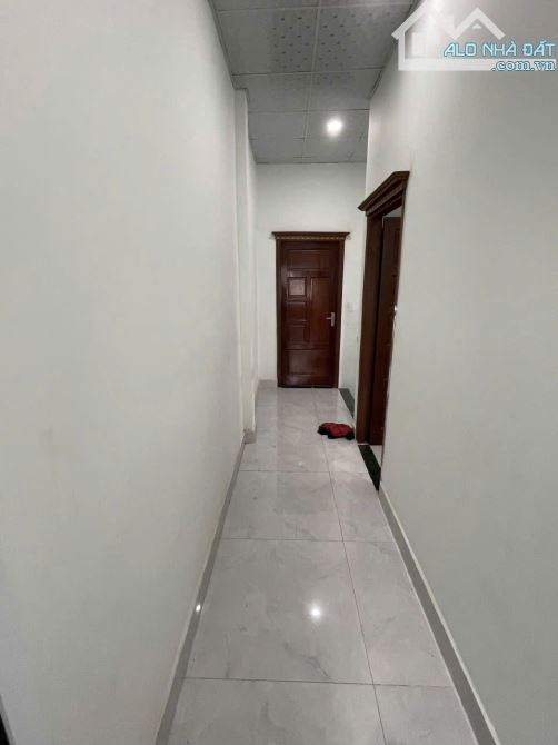 Bán nhà mặt tiền Nguyễn Thị Kiểu Quận 12 140m² 4,2 x18m - 1 lầu mới giá 3.75 tỷ vi bằng - 2