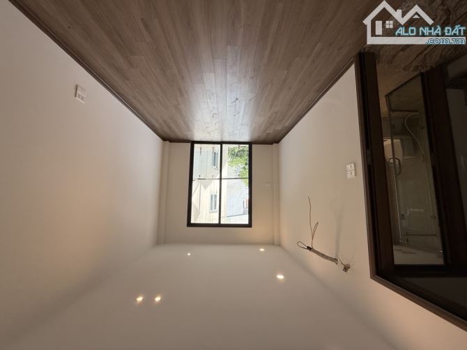 NHÀ ĐẸP ĐÓN TẾT - 4 PHÒNG NGỦ - LÔ GÓC - ĐỒ NỘI THẤT THÔNG MINH, HIỆN ĐẠI - 45M GIÁ 5,6 TỶ - 2