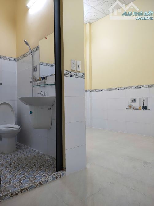 CHO THUÊ NHÀ TRỆT LẦU CÁCH MẠC THIÊN TÍCH 100M - 2
