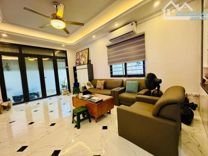 BÁN NHÀ ĐỘI CẤN BA ĐÌNH 37m 5T Mt 3.5m GIÁ 8 TỶ LÔ GÓC NGÕ THÔNG 2 THOÁNG KINH DOANH. - 2