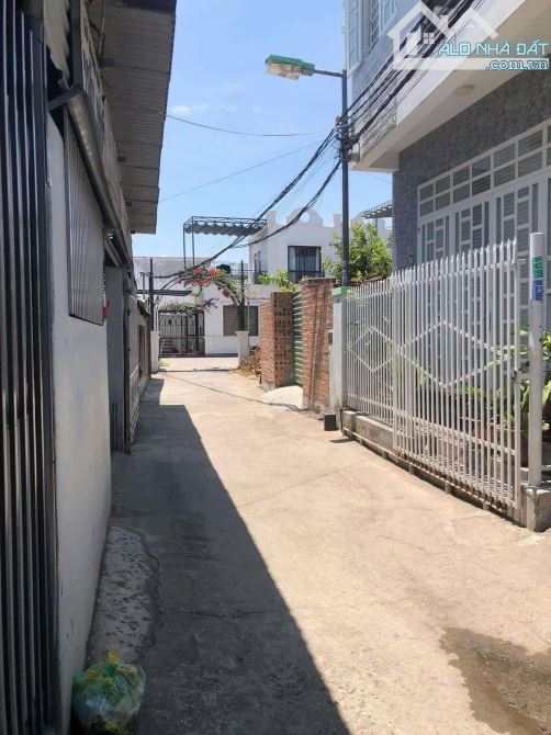 cần bán đất hẻm Nguyễn Xiển gần trường Cao Đẳng Sư Phạm - Tây Nha Trang - Diện tích: 137,4 - 2