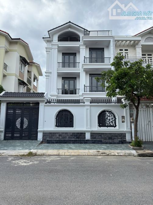 Bán Biệt Thự 235/Đặng Thuỳ Trâm - P13,(10x20,75), 4Tầng, cạnh công viên+sông chỉ 26,9Tỷ - 2