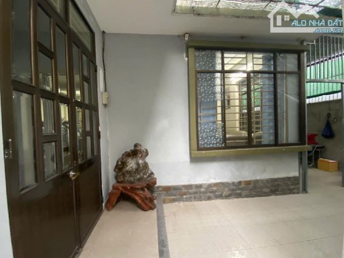 Nhà đẹp 2 tầng – Dt 202m² – Hẻm xe hơi – Nguyễn Duy Trinh gần Đỗ Xuân Hợp – chỉ 14 tỷ - 2