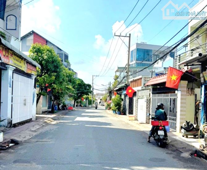 BÁN LÔ ĐẤT MẶT TIỀN ĐƯỜNG 102 GẦN LÃ XUÂN OAI, QUẬN 9 - 2