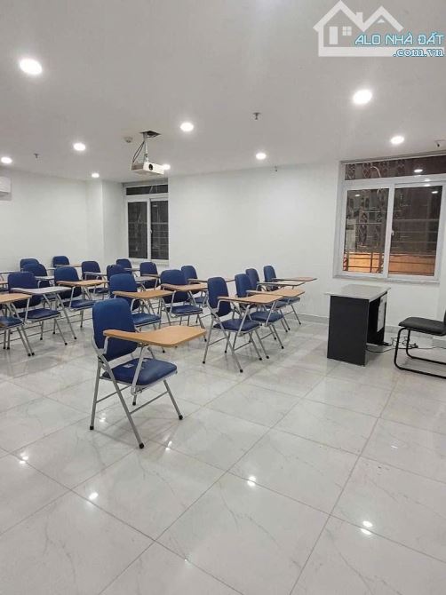 BÁN NHÀ PHÂN LÔ Ô TÔ – PHỐ TRỊNH VĂN BÔ – VỈA HÈ RỘNG – THANG MÁY – DT 90m, giá 22,3 tỷ - 2
