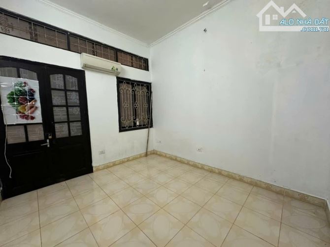 Bán nhà ngõ 158 Ngọc Hà, lô góc gần hồ, nhỉnh 8 tỷ, 4 ngủ, cách ô tô 30m - 2