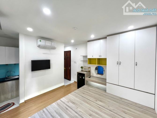Cho thuê căn hộ dịch vụ full nội thất Quận 10 – Cửa sổ thoáng, mới 100% - 2