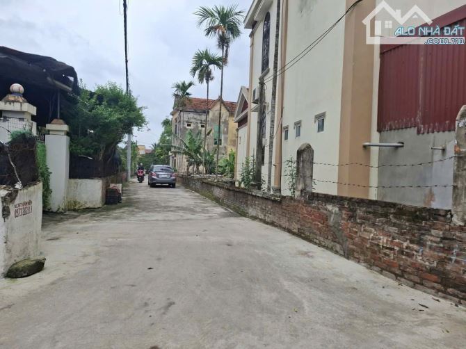 BÁN ĐẤT LIÊN NGHĨA VĂN GIANG HƯNG YÊN 62M2 GIÁ 42TR/M2 - 2