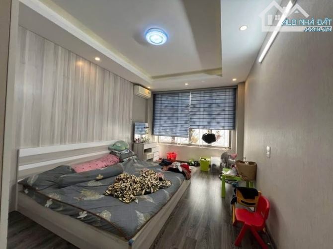 Chính chủ gửi bán nhà phố Hà Cầu, Hà Đông, 57m2, 3 tầng, ô tô tận cửa, chỉ dưới 8 tỷ - 2