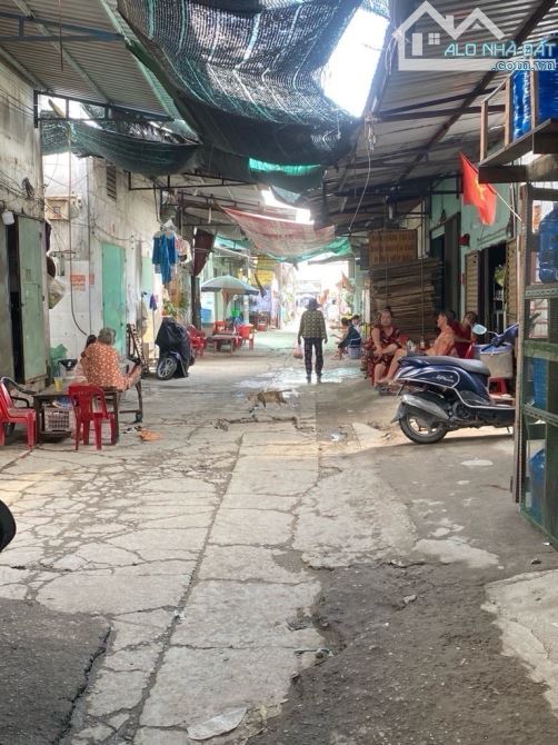 2 KIỐT - 6 PHÒNG TRỌ - ĐANG CHO THUÊ DÒNG TIỀN 15 TRIỆU THÁNG - NGANG ĐẸP 9M- HẺM XE TẢI 6 - 2