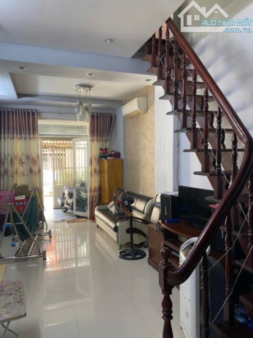 NHÀ PHỐ TÂN PHÚ ĐƯỜNG LÊ TRỌNG TẤN, 2 TẦNG, HẺM Ô TÔ 6M, CHỈ HƠN 4 TỶ - 2