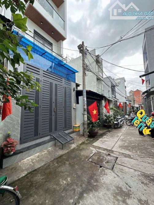 BÁN NHÀ ĐƯỜNG LÊ ĐÌNH CẨN,BÌNH TÂN (4 x 17 x 3 TẦNG) 5.6 TỶ TL - 2