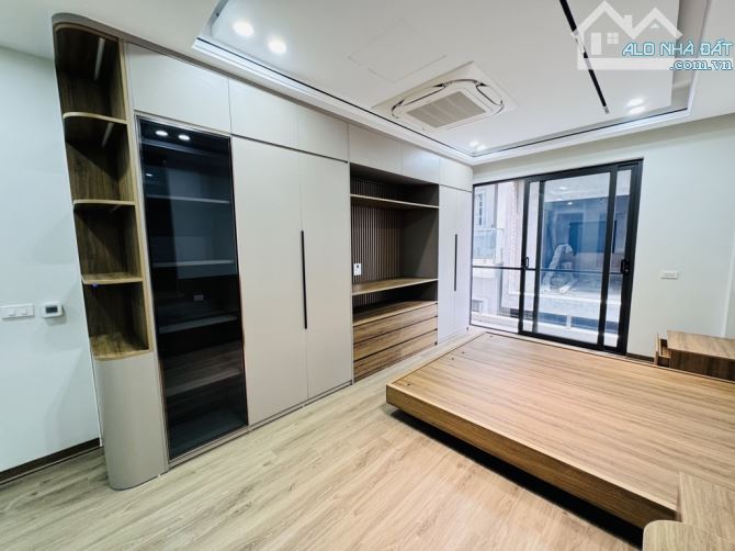 NHÀ MỚI GIA QUẤT 6 TẦNG - GARA Ô TÔ THANG MÁY - VỪA Ở VỪA KINH DOANH - CHỈ 12.2 TỶ - 2