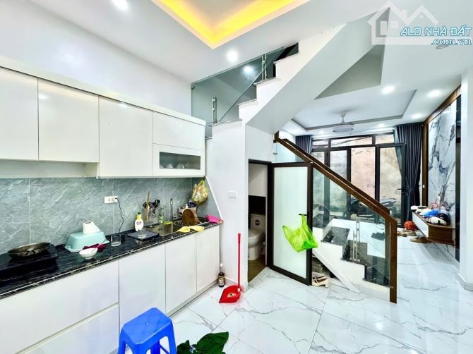 🔥 Nhà 3 tầng 32m² tại ngõ 26 Đình Đông – Lê Chân, giá chỉ 2,2 tỷ - 2