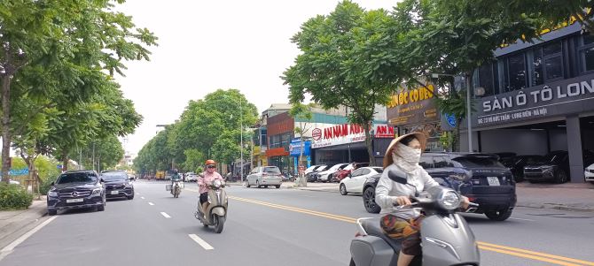 Bán nhanh lô đất Phố Vũ Đức Thận, 72m2, 2 MT rộng, vỉa hè, ô tô tránh, gần Big C - 2
