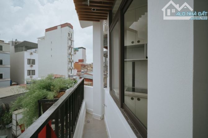Ô TÔ ĐỖ CỬA - 7 TẦNG THANG MÁY - 5 CĂN HỘ STUDIO CAO CẤP - DÒNG TIỀN 50TR/ THÁNG - 2