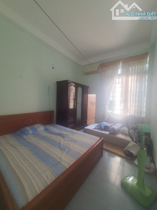 BÁN NHÀ 1 TRỆT 2 LẦU - KHU HOÀNG VĂN THỤ, P7, VT. - GIÁ 7.4 TỶ/81M - 2