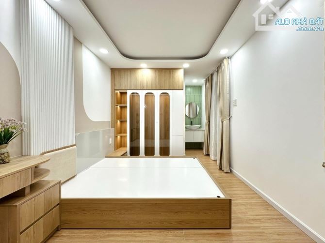 Bán nhà HẺM XE TẢI Lê Văn Duyệt BTH, full nội thất đẹp lung linh, căn góc, nhỉnh 5 tỷ - 2