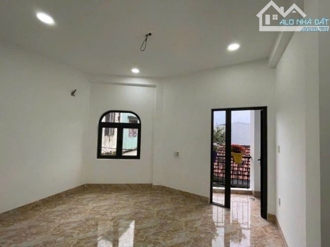 🏡CẦN BÁN NHANH NHÀ 2 TẦNG,GÓC 2 MẶT THOÁNG MỚI-TRẦN CAO VÂN-THIẾT KẾ ĐẸP - 2