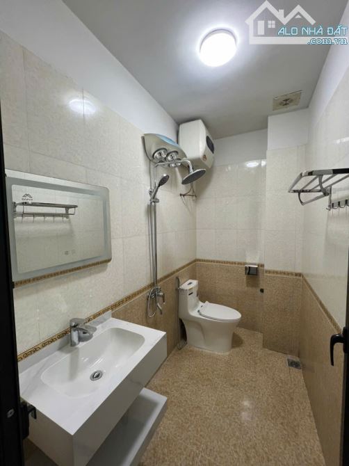 Bán nhà 42m2 x 4 tầng, mặt tiền 4m, giá 7.9 tỷ Kim Giang - 2