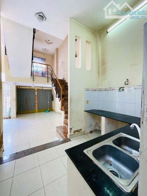 Nhà hiếm ngang 6m Nguyên Hồng, BTCT 66m2, gần sân bay và Q1, Chỉ 6tỷ98 - 2