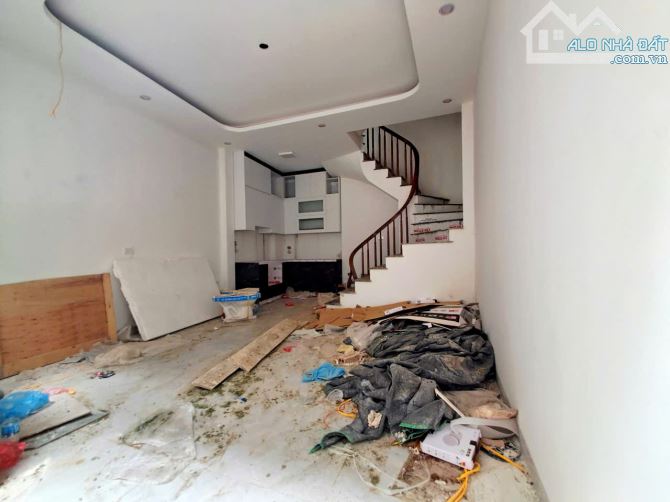 6.85 TỶ-30M2-5 TẦNG MỚI-DƯỜNG VĂN BÉ-MINH KHAI-VĨNH TUY-HBT - 2
