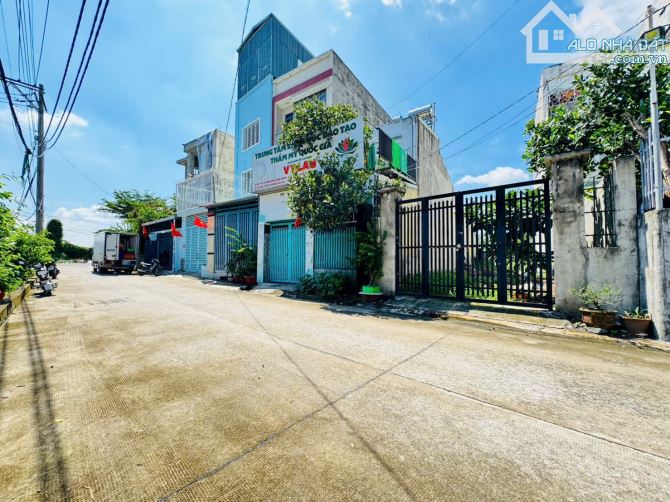 Bán đất Mặt Tiền Rạch đường Thạnh Lộc 29, Quận 12 - Sát sông Sài Gòn giá 4,29 tỷ - 2