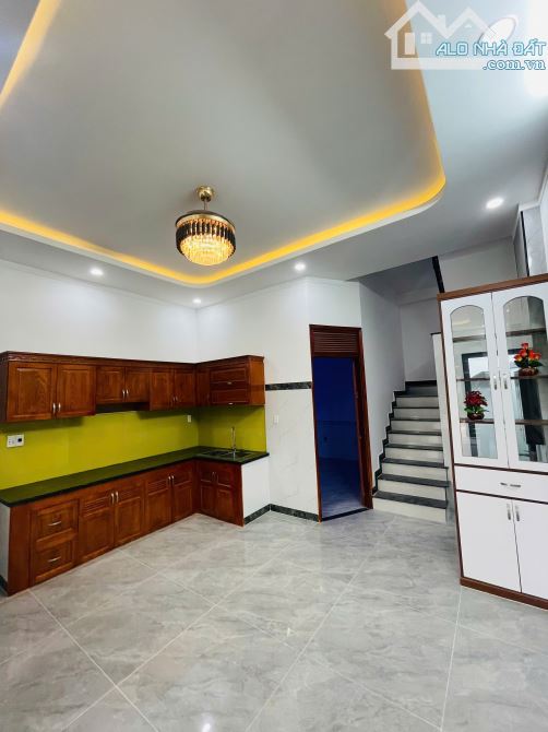 Bán Nhà 1 trệt 1 lầu 60m2 Sổ riêng đường ô tô (P. Hoá An) chỉ 3,2 tỉ - 2