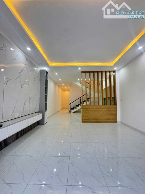 BÁN NHÀ LẦU PHƯỜNG TÂN TRIỀU MỚI 700 TRIỆU NHẬN NHÀ - 2